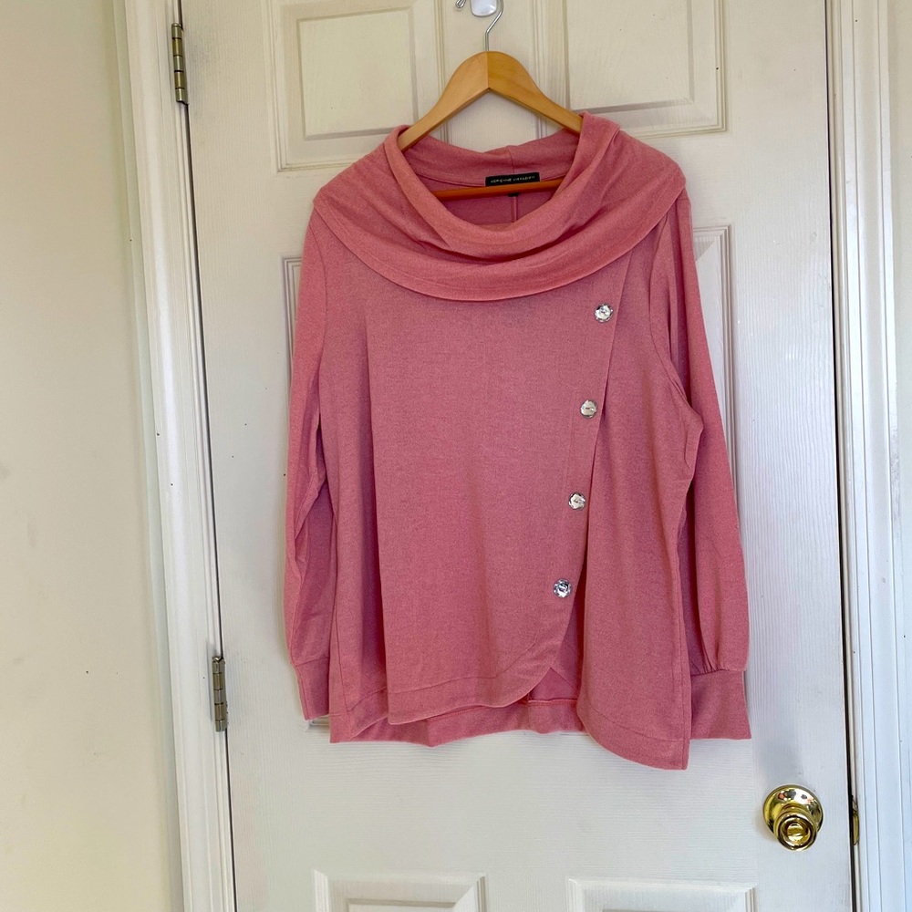NWT Women’s Beautiful Pink Top Plus Size 2X Long Sleeves Crawl Neck